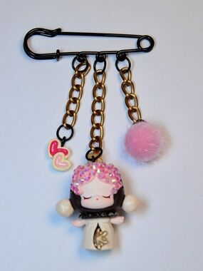 Bedazzled Pop Bean Pin Charmy - Skullpanda
